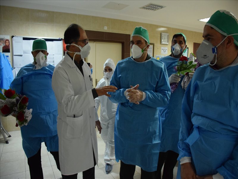 بازدید فرمانده سپاه عاشورا از بخشهای کرونایی مرکز