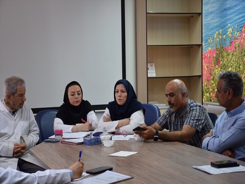 نشست  با اساتید بخش خون